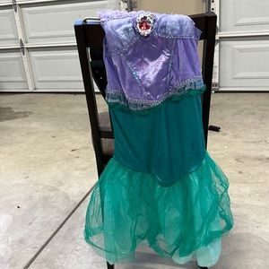 Costume dress